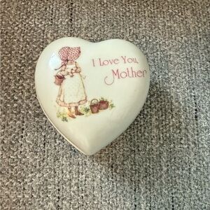 Heart-Shaped Keepsake Box with Mother Design